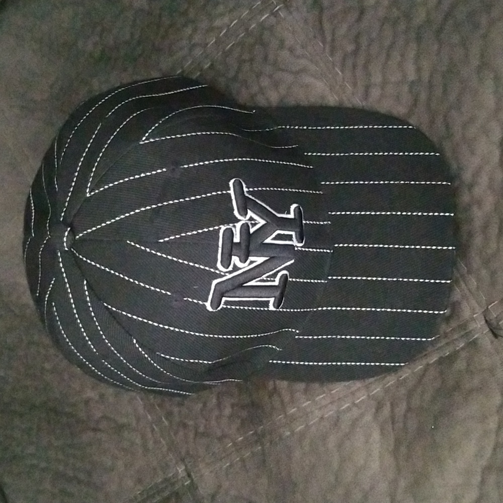 New York embroidered pinstripe cap, One size, Black w/ White pinstripes